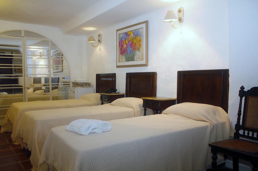 Paseo Del Arte Hotel Asuncion Ruang foto